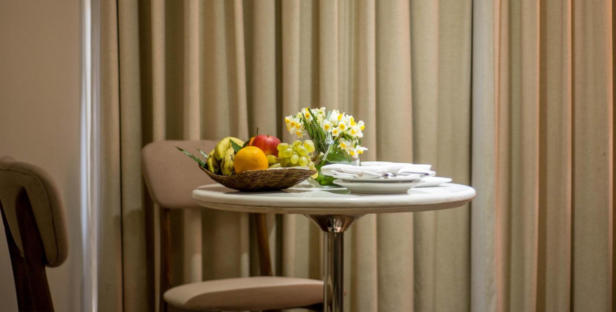 Hotel Dgates ลาฮอร์ ภายนอก รูปภาพ