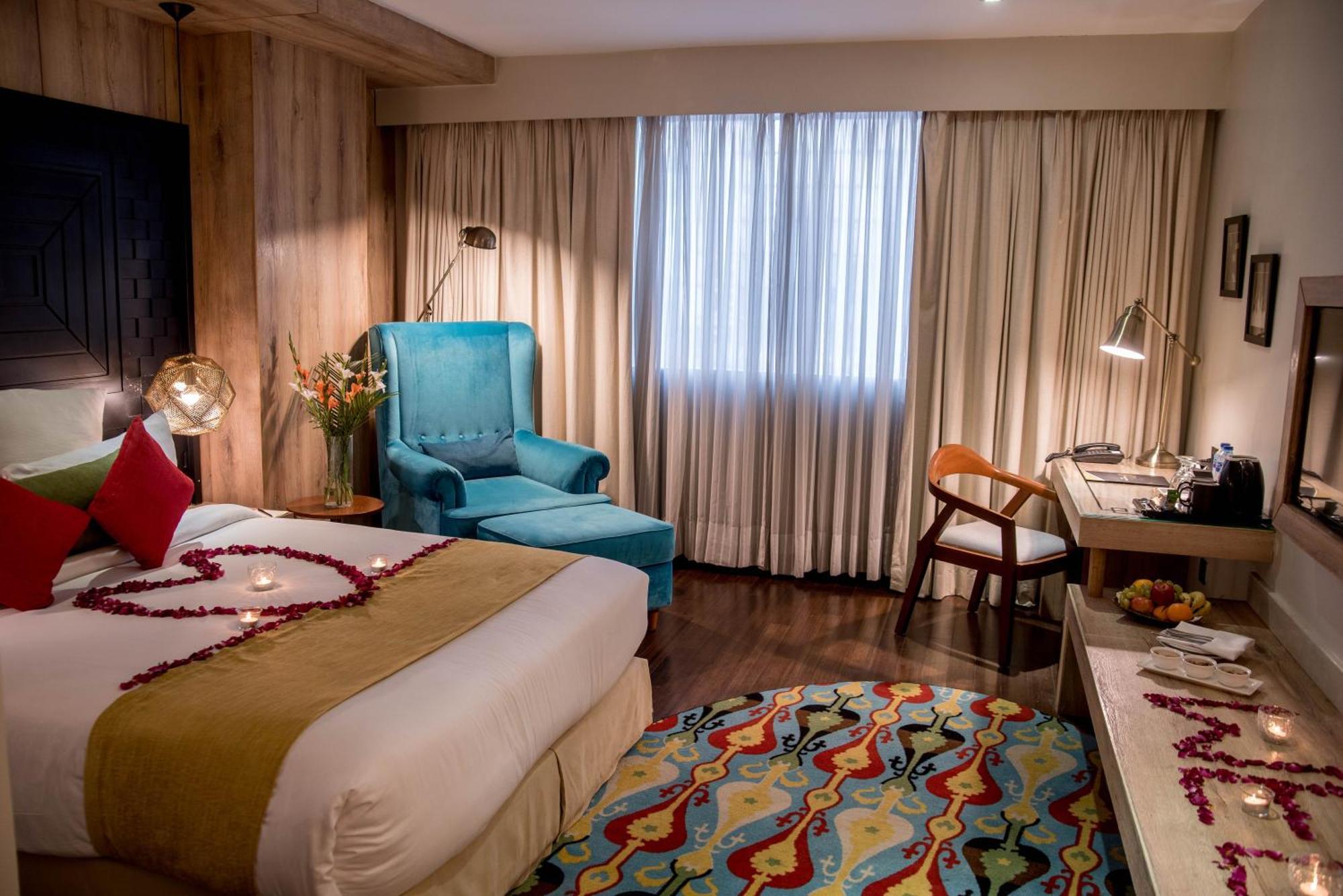 Hotel Dgates ลาฮอร์ ภายนอก รูปภาพ