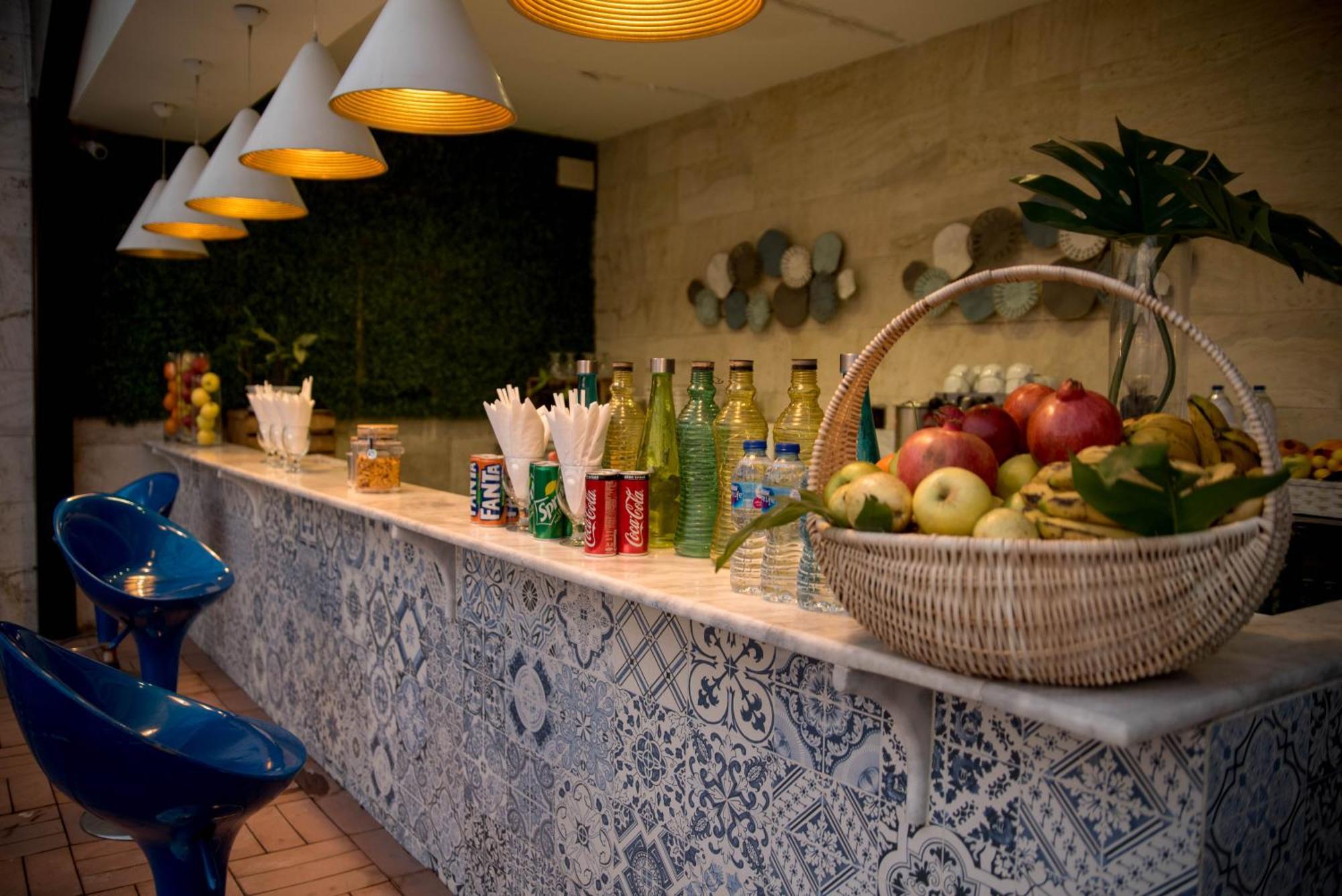 Hotel Dgates ลาฮอร์ ภายนอก รูปภาพ
